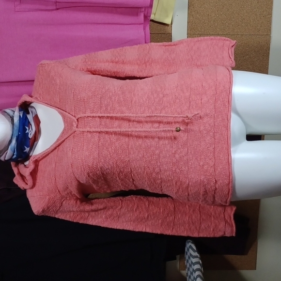 FADED GLORY WOMENS SWEATER HOODIE SIZE M IN A BEAUTIFUL COSMO CORAL - Picture 1 of 8